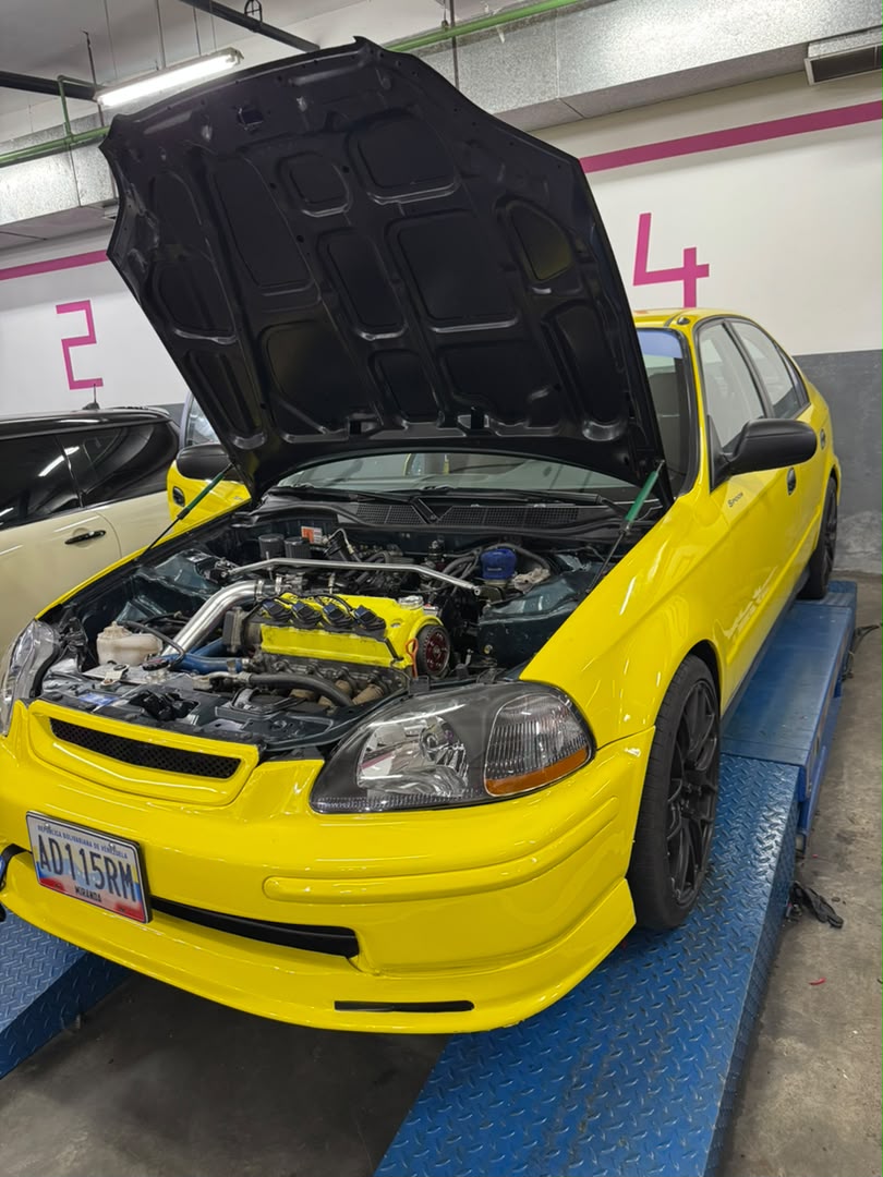 Honda Civic Amarillo D16